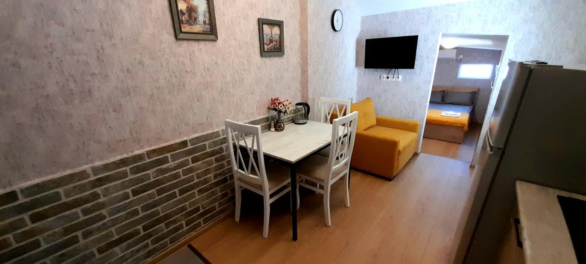 Sweet Home Apartment Tbilisi Eksteriør billede